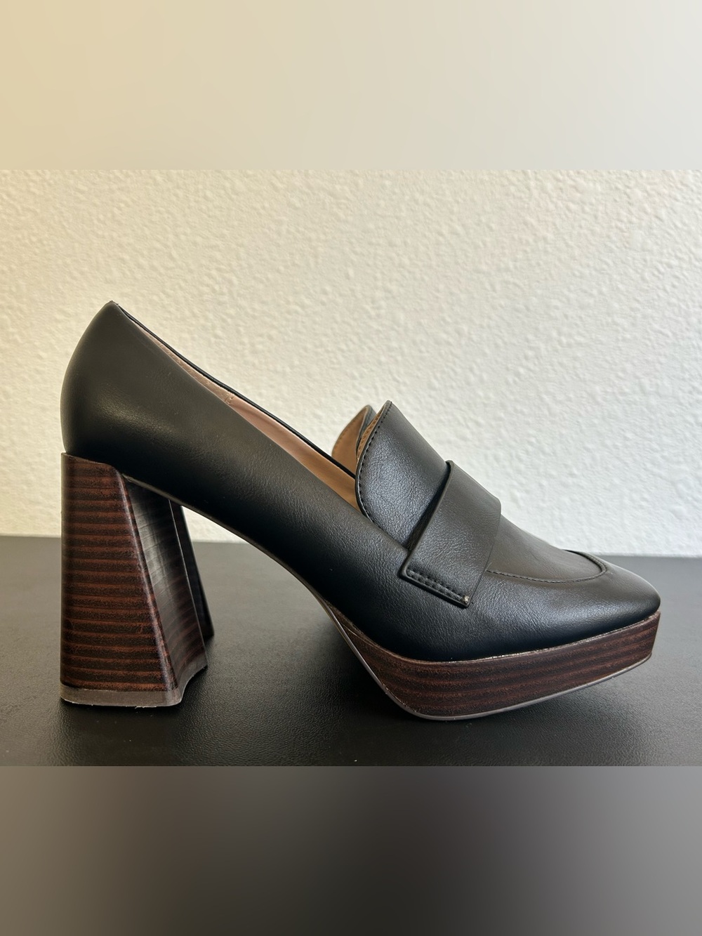 CHARLES By CHARLES DAVID Nandi Chunky High Heel Loafers 8M